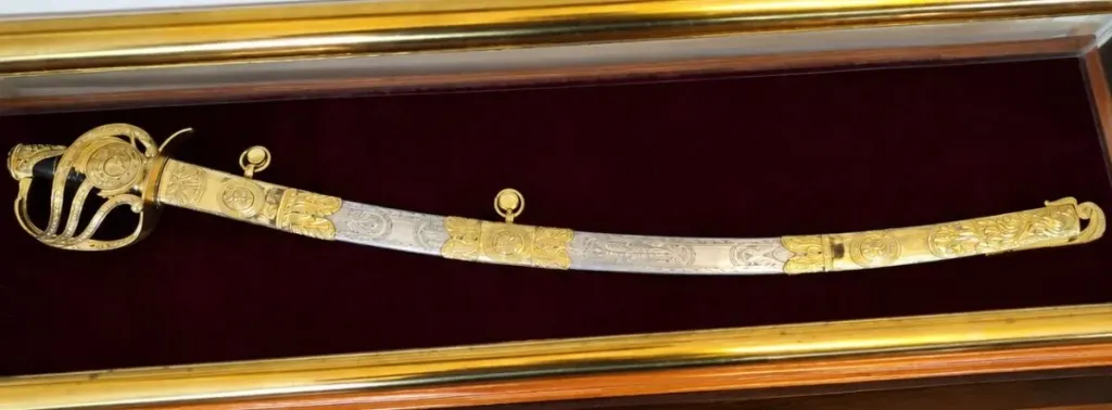 Exponen en Concepción del Uruguay un histórico sable del General Urquiza