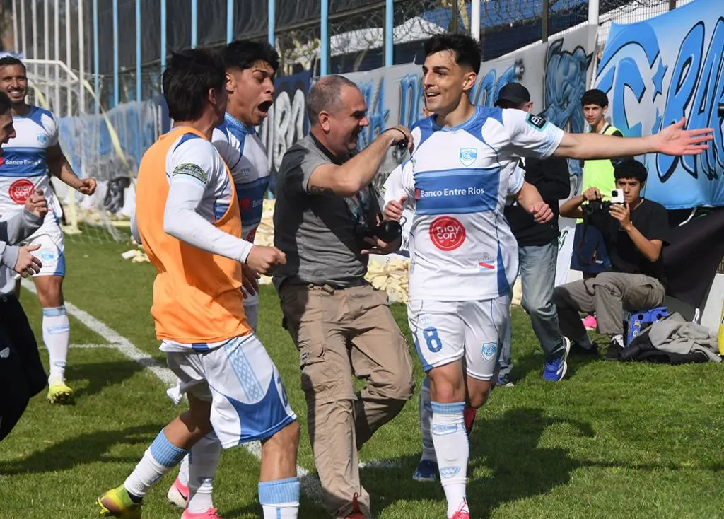 Federal A: Gimnasia goleó a 9 de Julio de Rafaela y sacó una importante ventaja en la serie