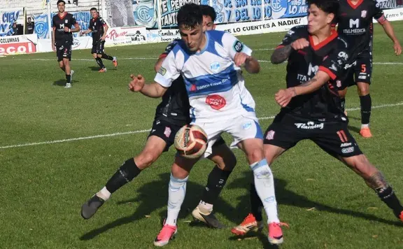 Federal A: Gimnasia perdió en Rafaela, pero avanzó a octavos de la Reválida