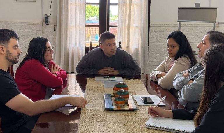 Feliciano refuerza el control de la venta ilegal de medicamentos junto al Círculo de Farmacéuticos
