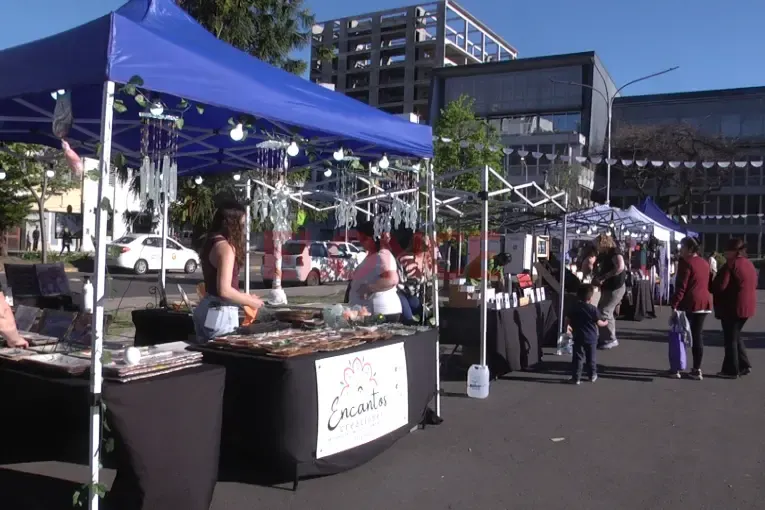 Feria Manos Entrerrianas: emprendedores, música y gastronomía en la previa del Día de la Madre
