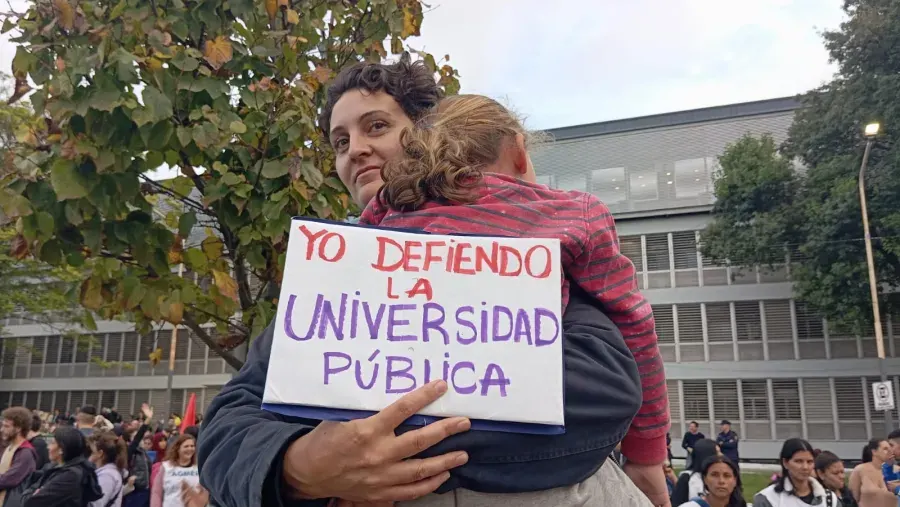 Financiamiento universitario: la Justicia impuso una multa diaria al Gobierno por incumplir una cautelar