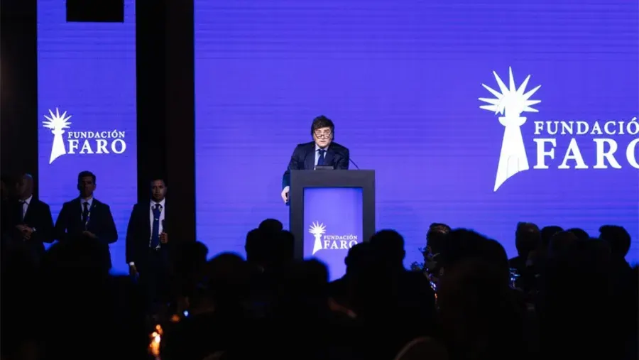 FOPEA alerta sobre una escalada sin precedentes en el discurso del presidente Javier Milei contra periodistas