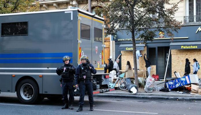 Francia impuso toques de queda en varias ciudades tras las protestas y los episodios de violencia