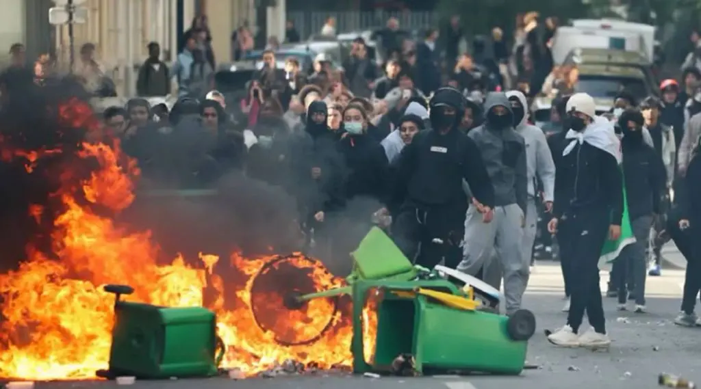 Francia: más de 1.200 detenidos tras una jornada de protestas y disturbios