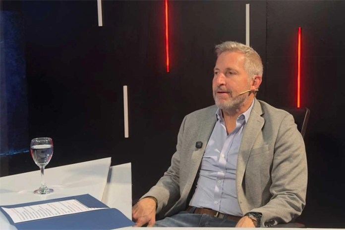 Frigerio confirmó que definirá si busca la reelección tras hablar con su familia