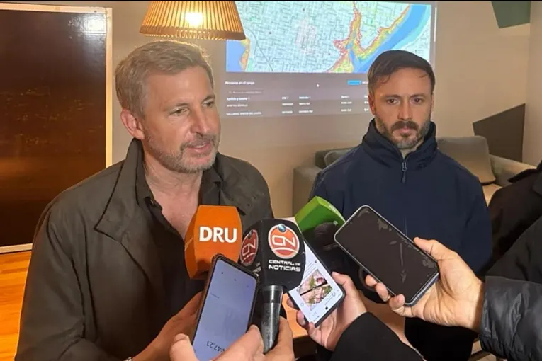 Frigerio cuestionó la cobertura de medios nacionales con “falsas informaciones” sobre la creciente