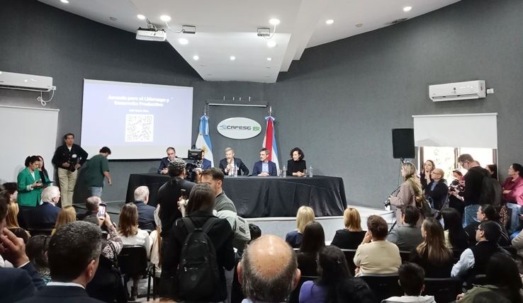 Frigerio encabezó en la Cafesg una jornada para impulsar el desarrollo de mujeres emprendedoras