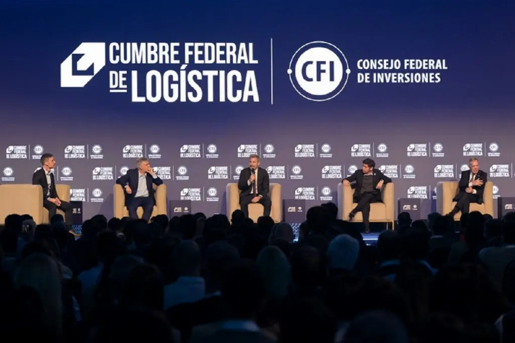 Frigerio impulsó la agenda de infraestructura, puertos y competitividad fiscal en la Cumbre Federal de Logística
