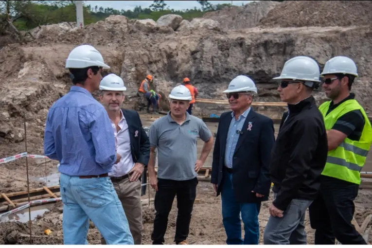 Frigerio inauguró obras educativas y recorrió trabajos de infraestructura en la región