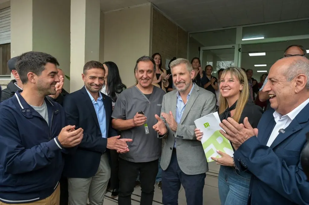 Frigerio inauguró obras en el hospital de Santa Elena y entregó una ambulancia