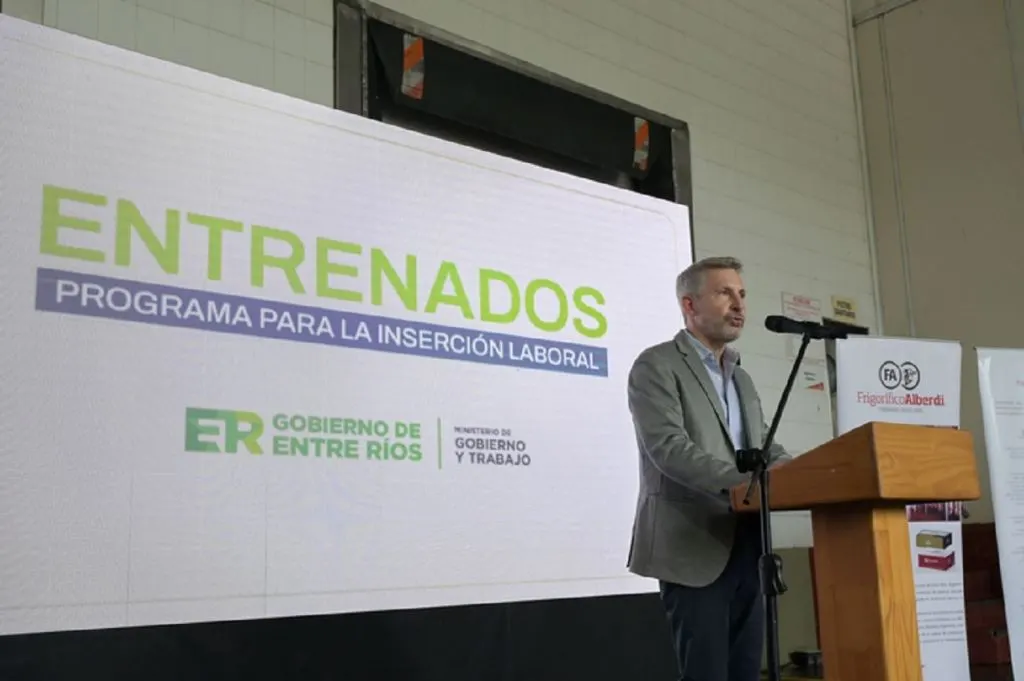 Frigerio presentó un programa de entrenamiento laboral para que los jóvenes hagan prácticas en empresas entrerrianas