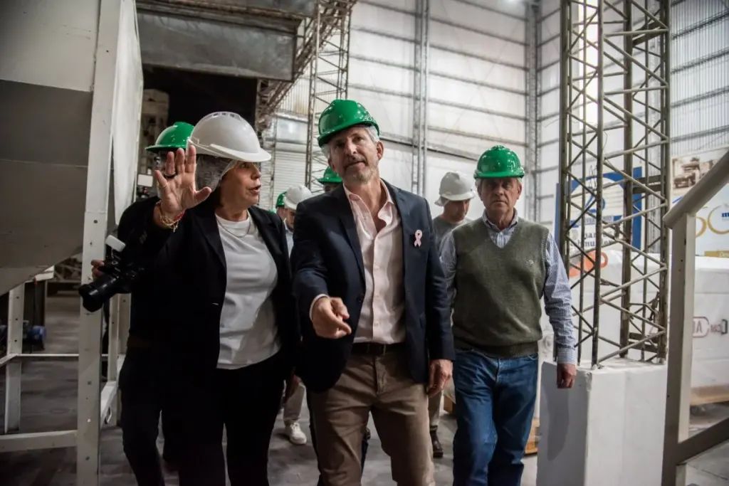 Frigerio recorrió una arrocera de San Salvador que busca duplicar su producción