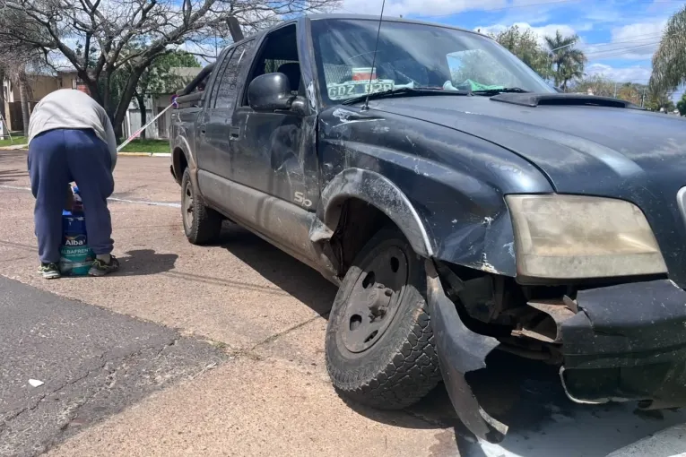 Fuerte choque involucró a dos camionetas en una esquina de Concordia