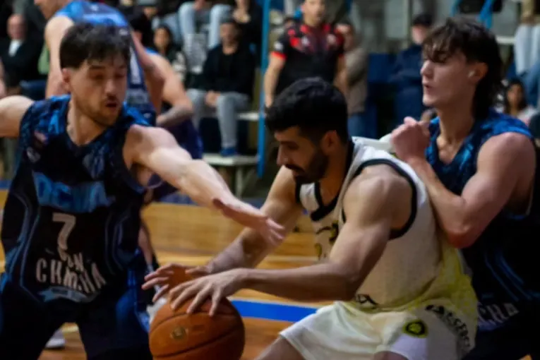Gran victoria de Capuchinos en Federación y caída de Estudiantes