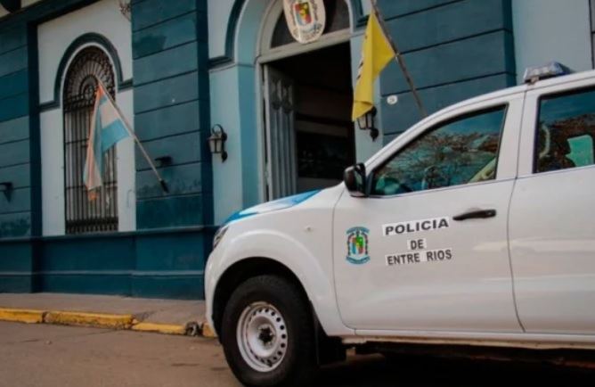Gualeguaychú: Le propinó una bofetada a una policía y fue detenida