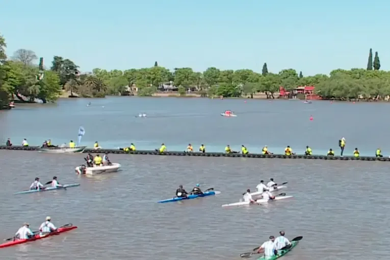 Gualeguaychú vive la segunda jornada del Mundial de Canotaje: seguí la competencia