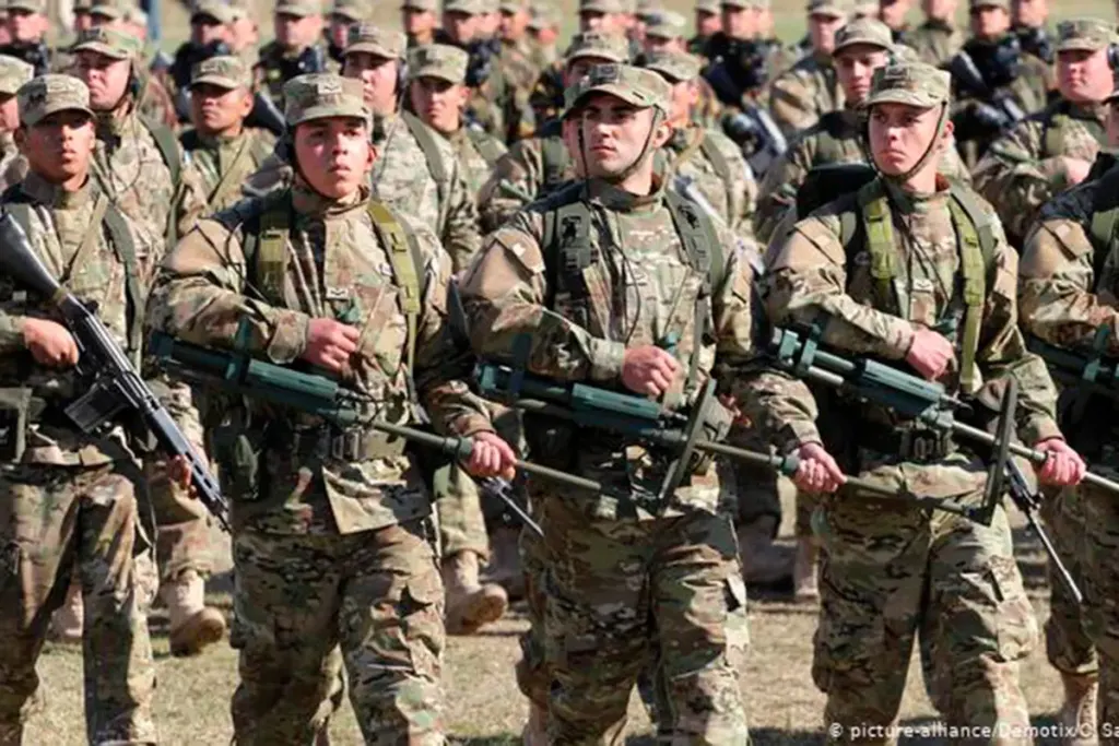 Habrá aumento para las Fuerzas Armadas en octubre: cuánto cobrarán