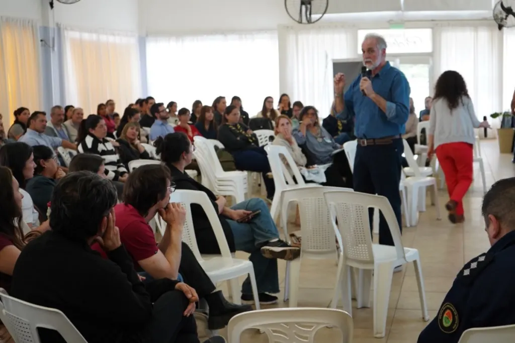 Haciendo foco en las redes comunitarias y la prevención, se realizó el primer Foro Municipal de Salud Mental