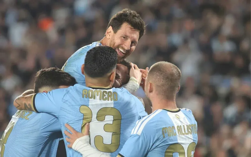 Hasta siempre, ídolo: la Selección Argentina despidió a Lionel Messi con una goleada ante Benín