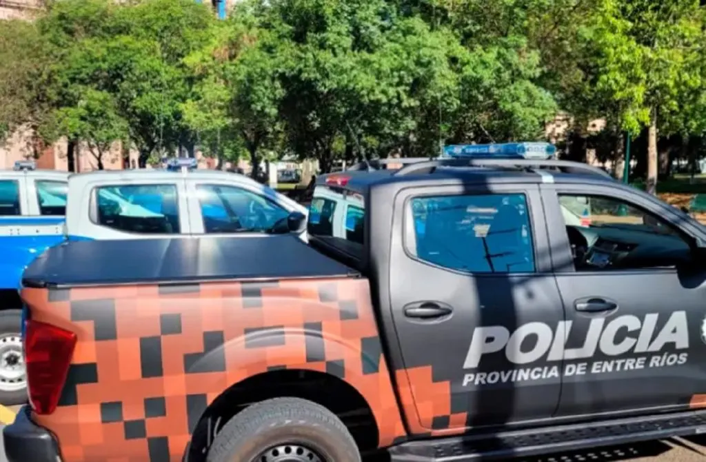 Hombre fue encontrado muerto a puñaladas en su casa