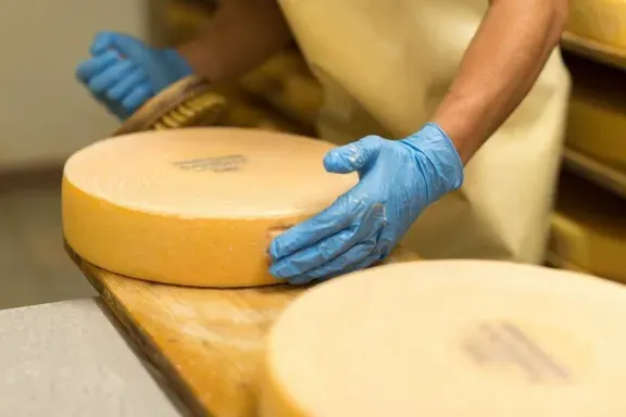 Investigan una serie de estafas a productores lácteos de Gualeguaychú