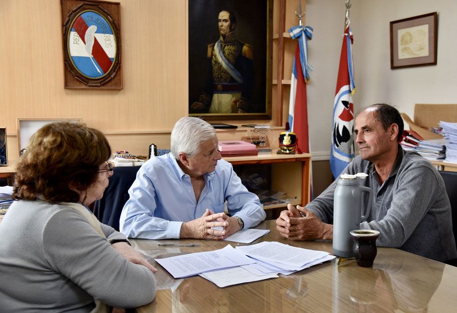 Invitan a todo el departamento Uruguay para el Gran Desfile en homenaje a Urquiza