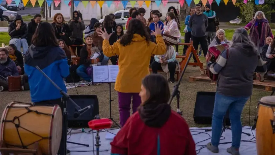 “Jarana” reunirá teatro, circo, percusión y música en Plaza Alemania