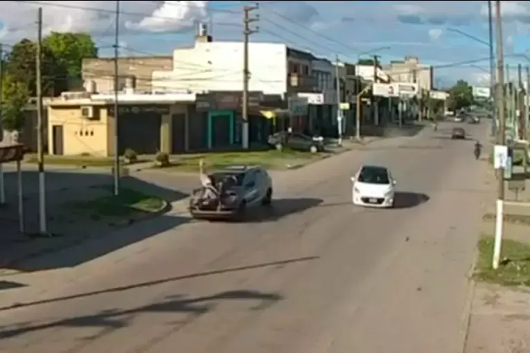 Jubilado atropelló a un chico en una picada con una Audi multada