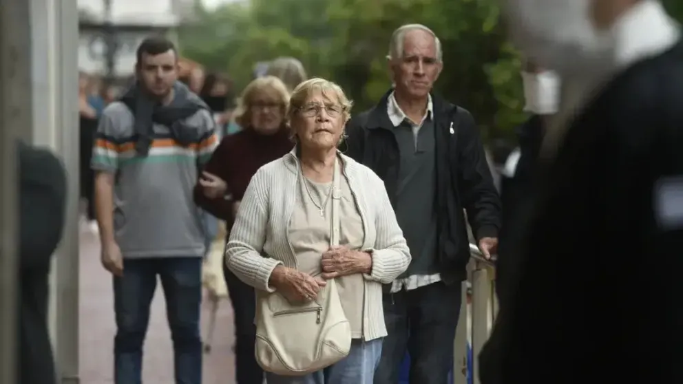 Jubilados y pensionados de Entre Ríos cobran esta semana por complementaria el 3,5% de movilidad