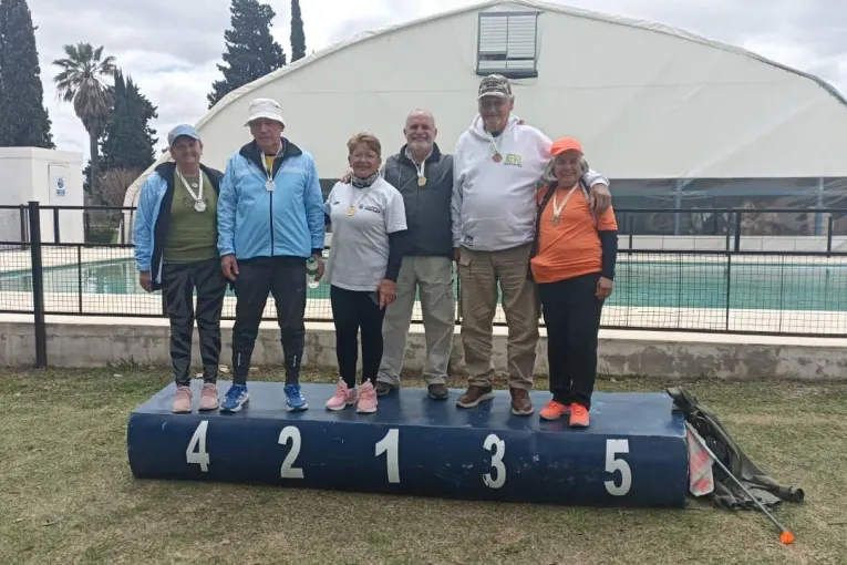 Juegos entrerrianos para adultos mayores: Pueblo Belgrano fue campeón en Pádel femenino