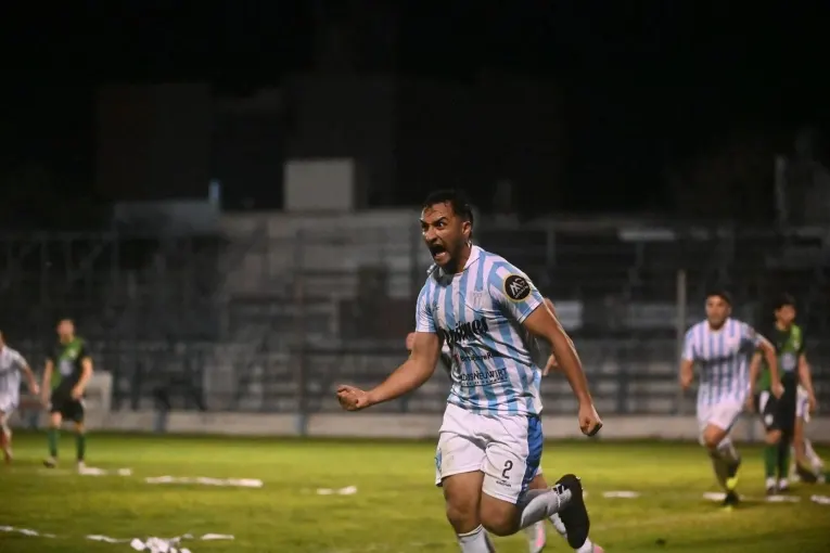 Juventud Unida lo ganó en la última y cerró la primera rueda con una sonrisa