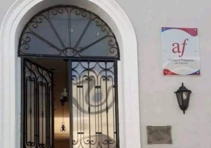 La Alianza Francesa de Paraná advirtió que está en riesgo y pidió apoyo a la comunidad