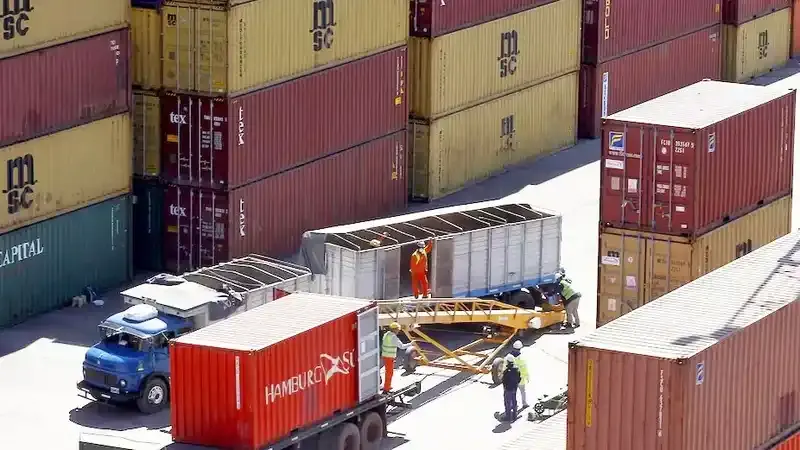 La Argentina recupera participación en el comercio mundial: proyectan que en 2035 exportará USD 180.000 millones