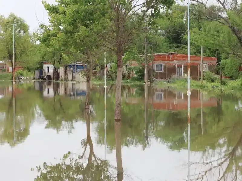 La creciente del río Uruguay ya obligó a evacuar a 22 personas en Concordia