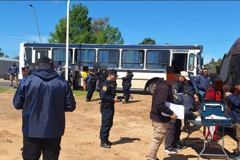 La encargada de una cuadrilla de cosecha llevaba 60 envoltorios de cocaína ocultos en sus partes íntimas