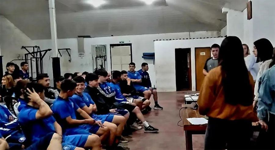 La Facultad de Ciencias Médicas llevó la nutrición deportiva al Club Parque Sur