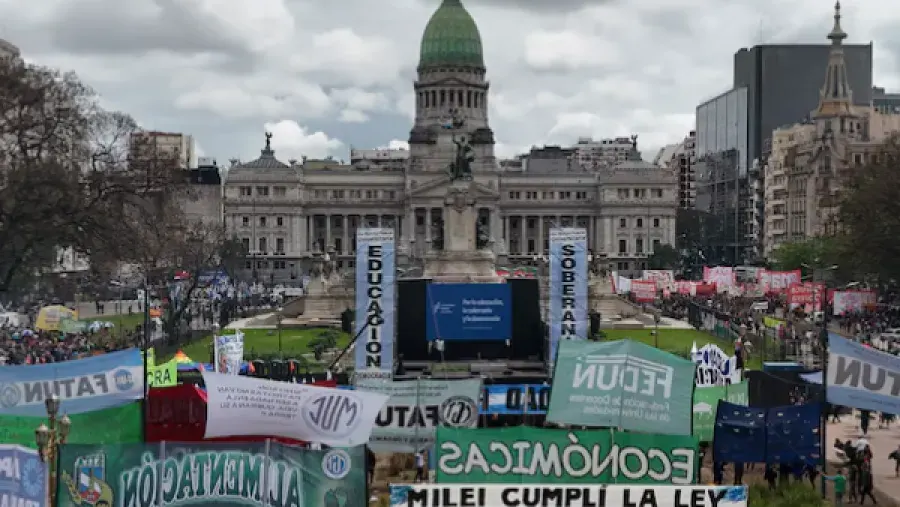 La Justicia frenó las multas al Gobierno por salarios docentes