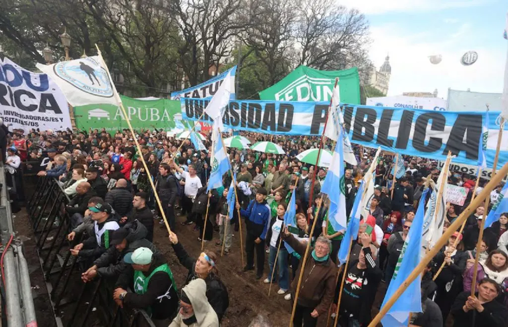 La justicia le da tiempo y excusas al Gobierno para no pagar a las universidades