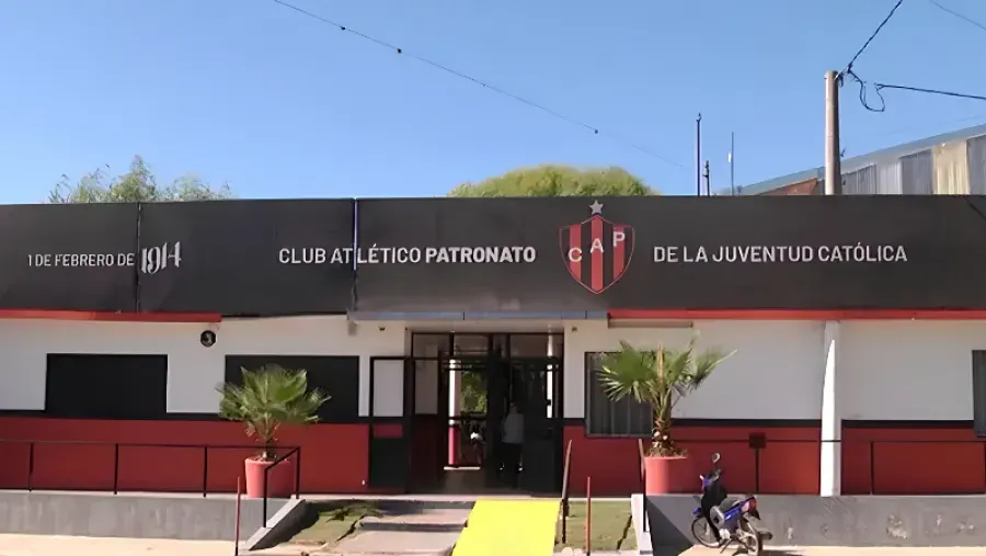 La Justicia rechazó la demanda de Nobleza contra Patronato por el pase de Luis Vázquez