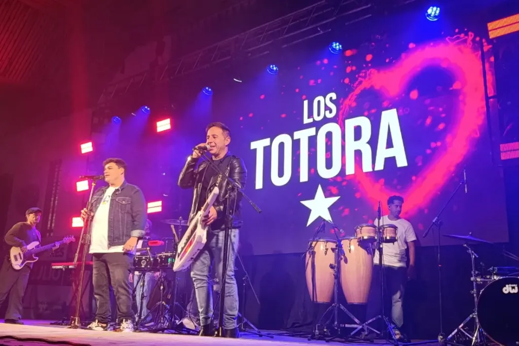 La música de Los Totora puso fin a la XXIV Feria del Libro Abierto