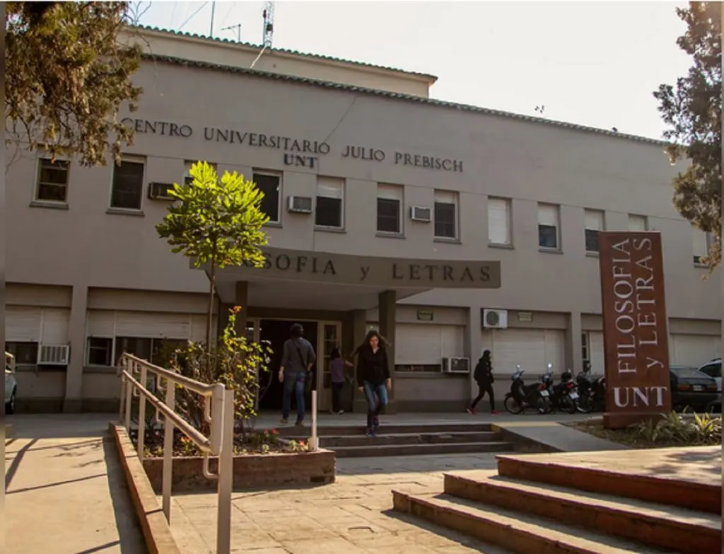 La Policía investiga denuncias de amenazas e ingresos de agentes a la Universidad Nnacional de Tucumán