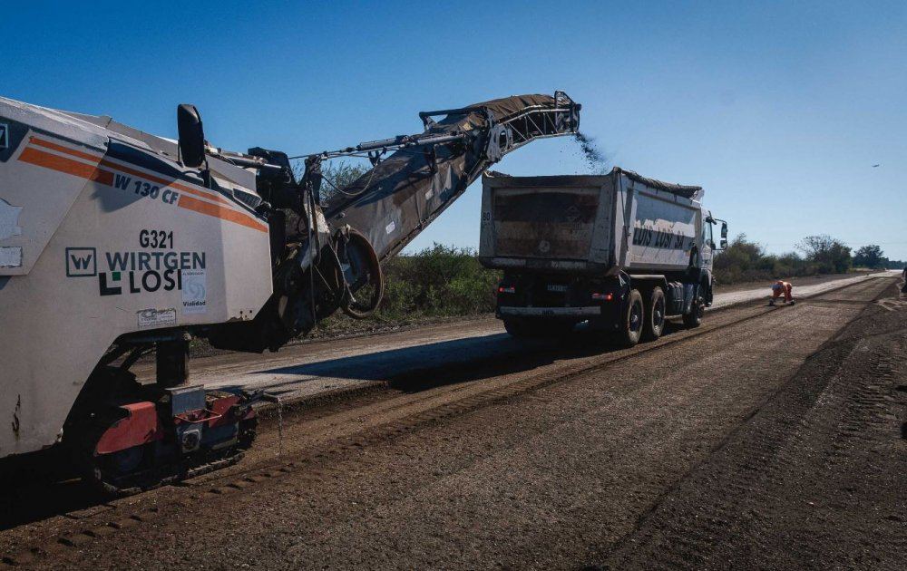 La provincia avanza con las tareas de bacheo en distintas rutas provinciales