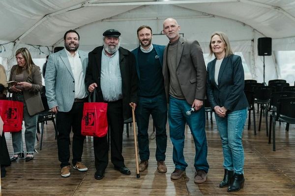 La Provincia entregó libros a cuatro bibliotecas populares y una escuela de Concordia