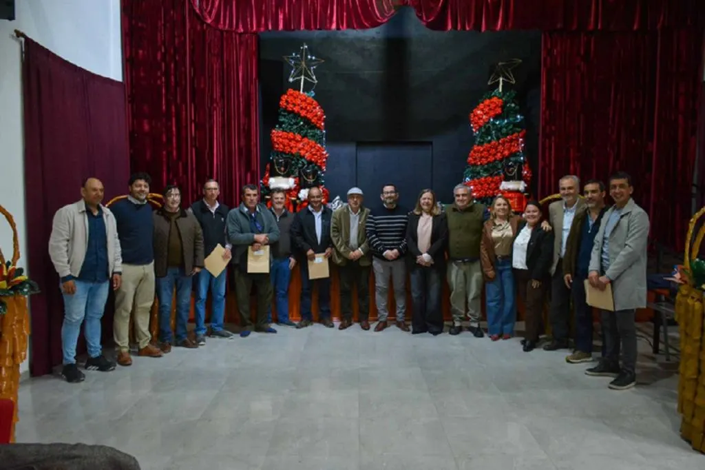 La provincia renueva convenios de políticas alimentarias con municipios, comunas y juntas de gobierno
