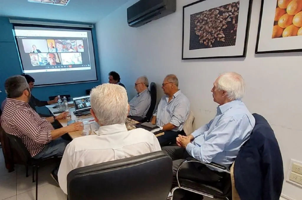 La provincia trabaja junto a las entidades del sector agropecuario ante la creciente vinculada al fenómeno de El Niño