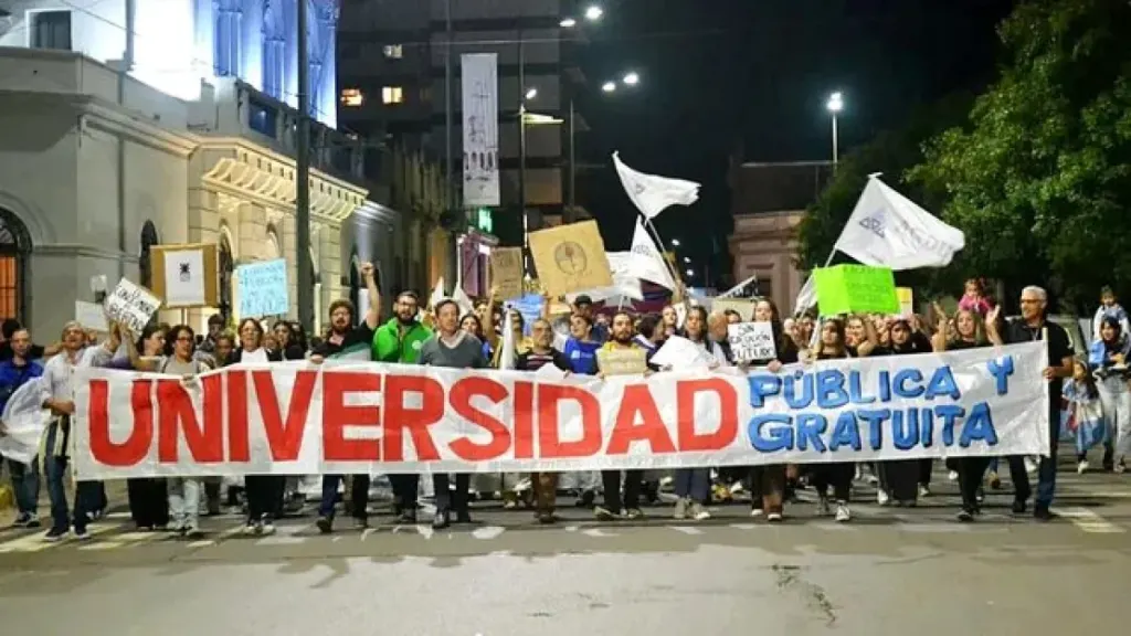 La quinta Marcha Federal Universitaria se moviliza hoy en Concepción del Uruguay