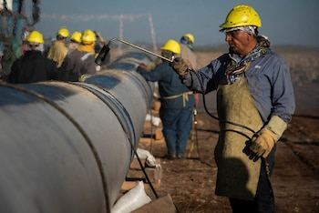 La UIA pidió al Gobierno que se hagan las obras necesarias para que el gas de Vaca Muerta llegue a todo el país