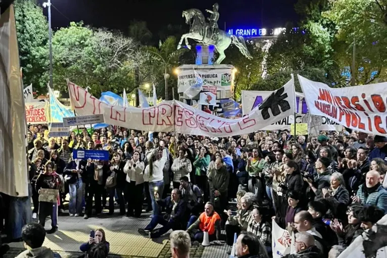 La UNER denuncia asfixia presupuestaria, convoca a marchar y pide a Frigerio que intervenga