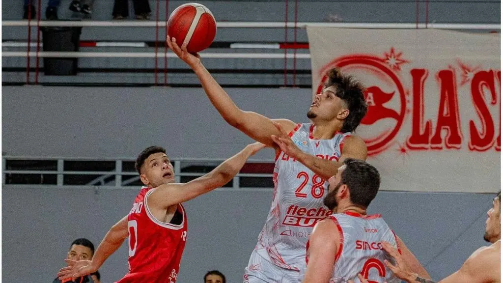 La Unión de Colón debutó en la Liga Argentina con una derrota